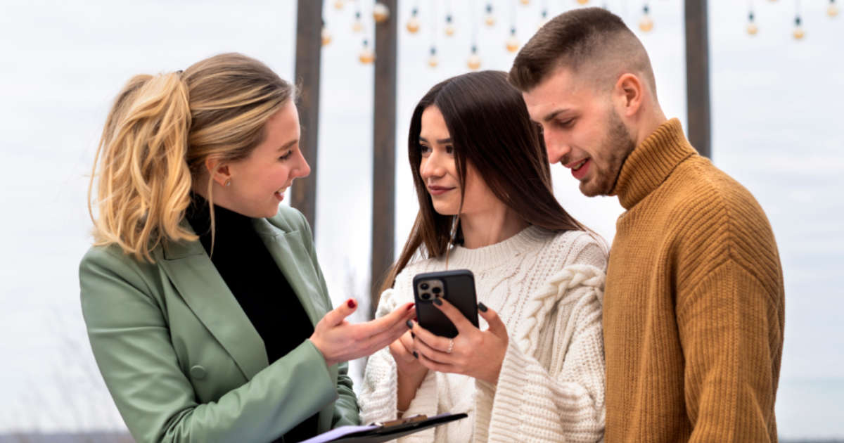 A névjegykártyák evolúciója: barlangrajzoktól a QR-kódokig